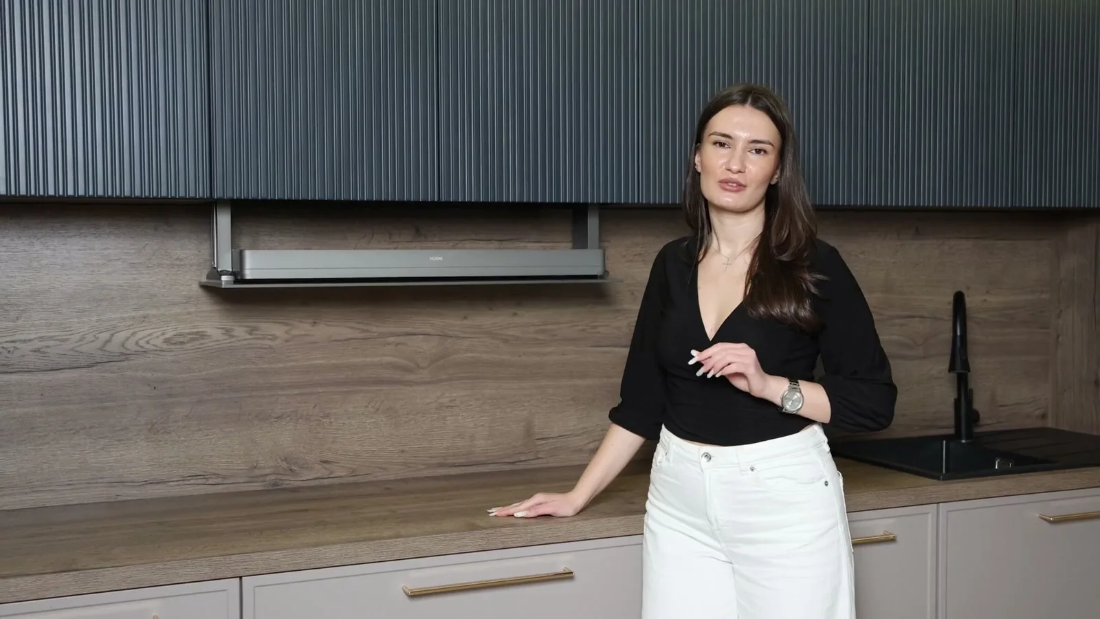 Întâlnire în showroom