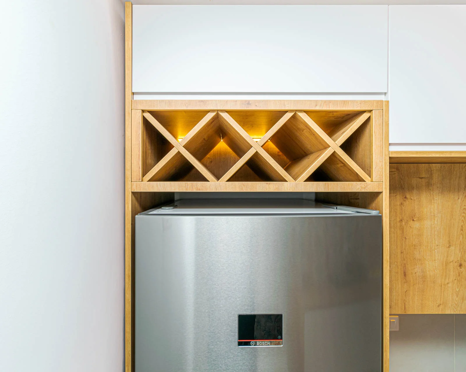Bucătărie modernă din MDF alb 210 — poza 9