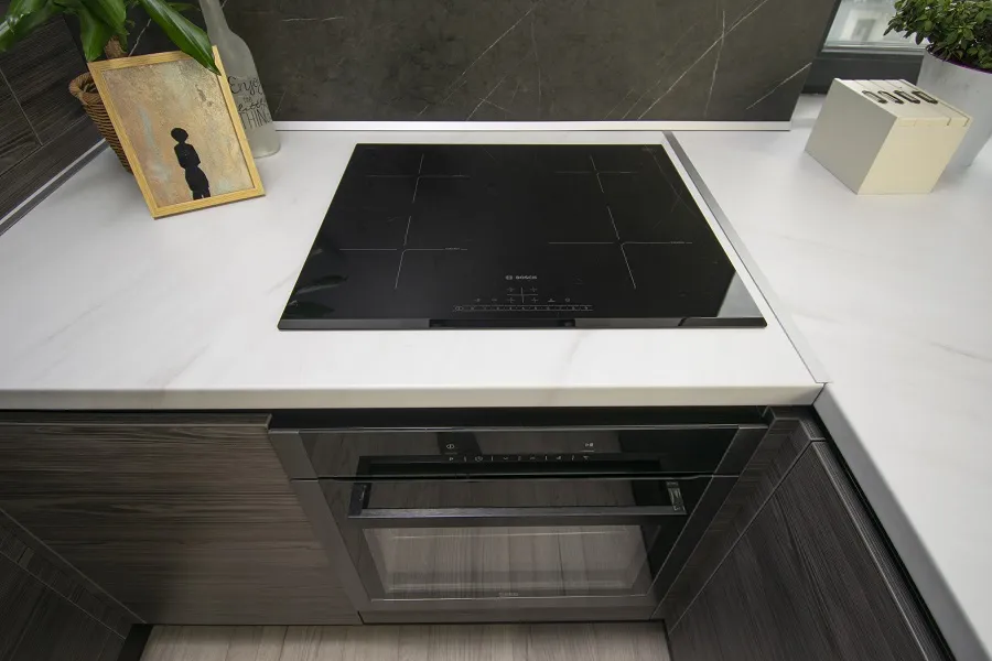 Bucătărie modernă din MDF furniruit 126 — poza 5