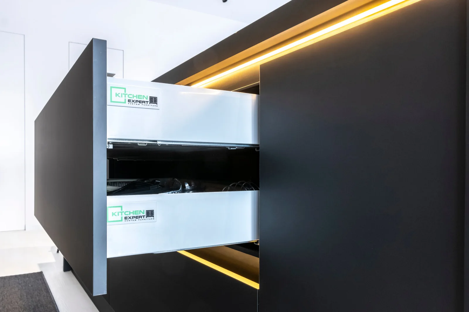 Bucătărie modernă MDF vopsit 229 — poza 3
