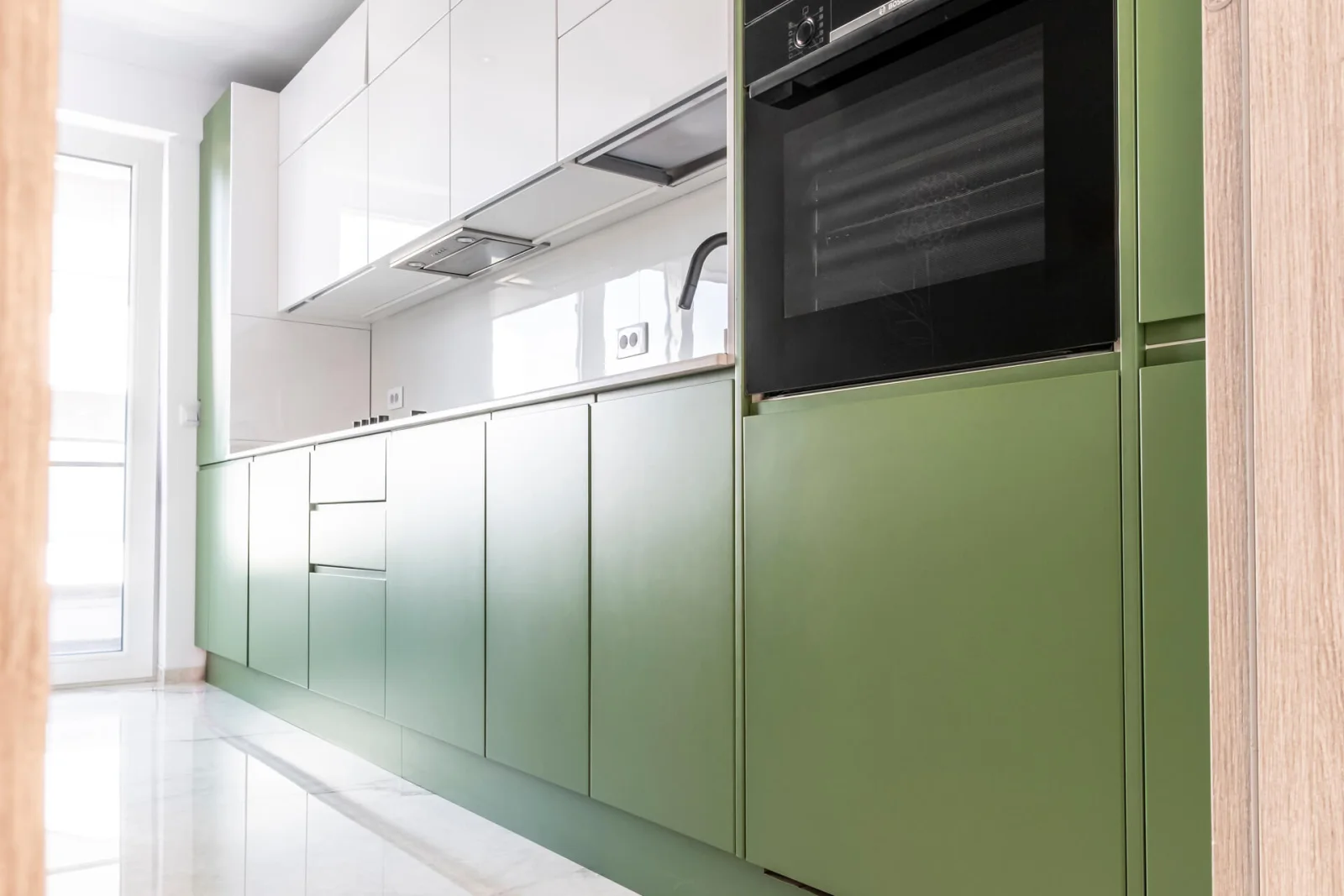 Bucătărie modernă MDF vopsit 232 — poza 2