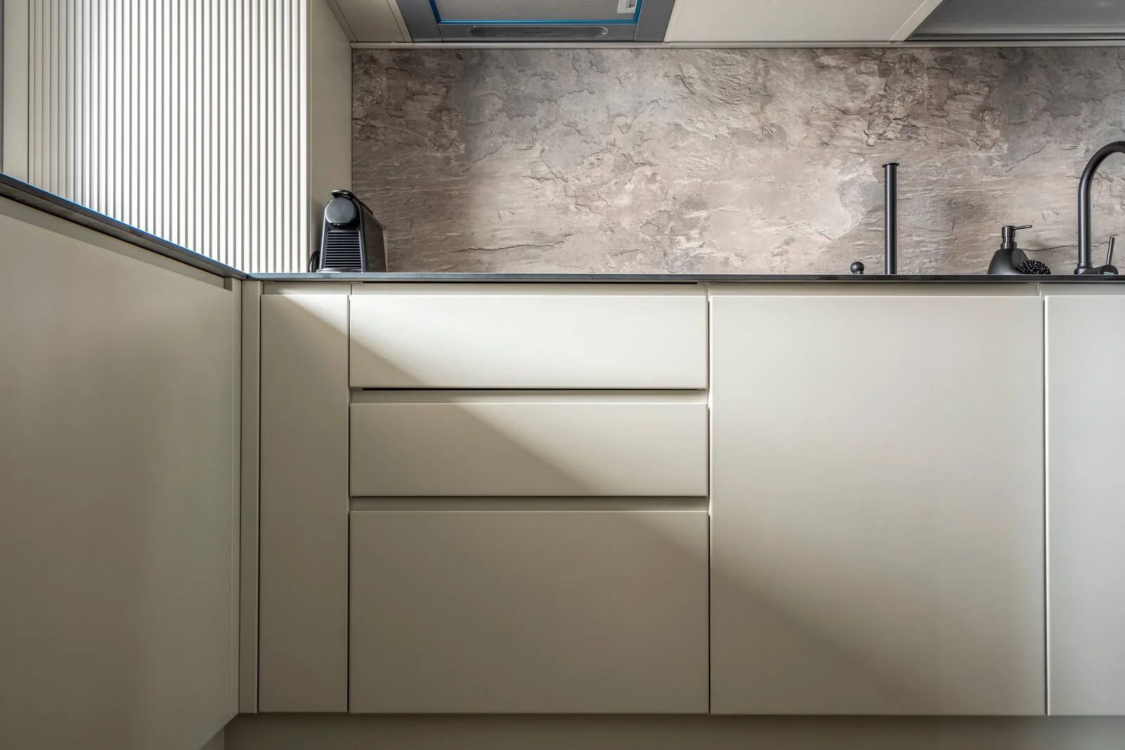 Bucătărie modernă MDF vopsit 242 — poza 7