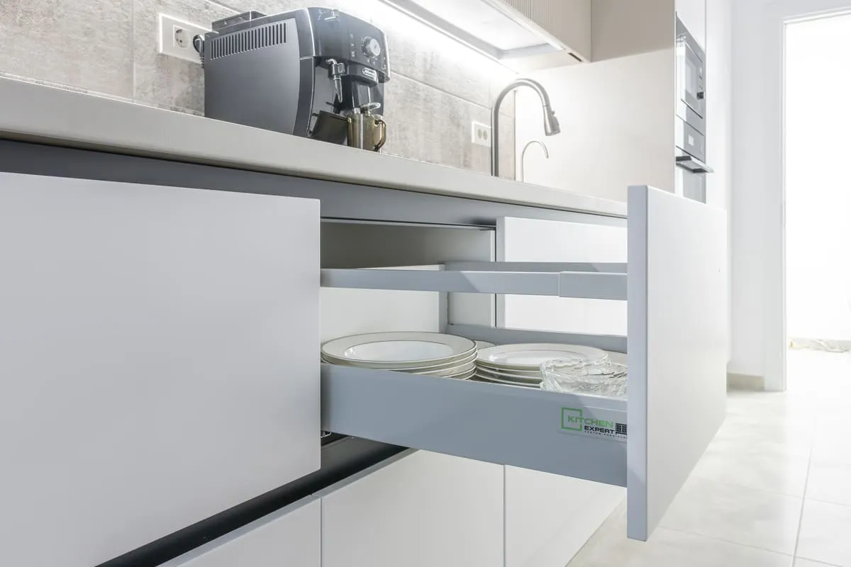 Bucătărie modernă MDF vopsit 261 — poza 3