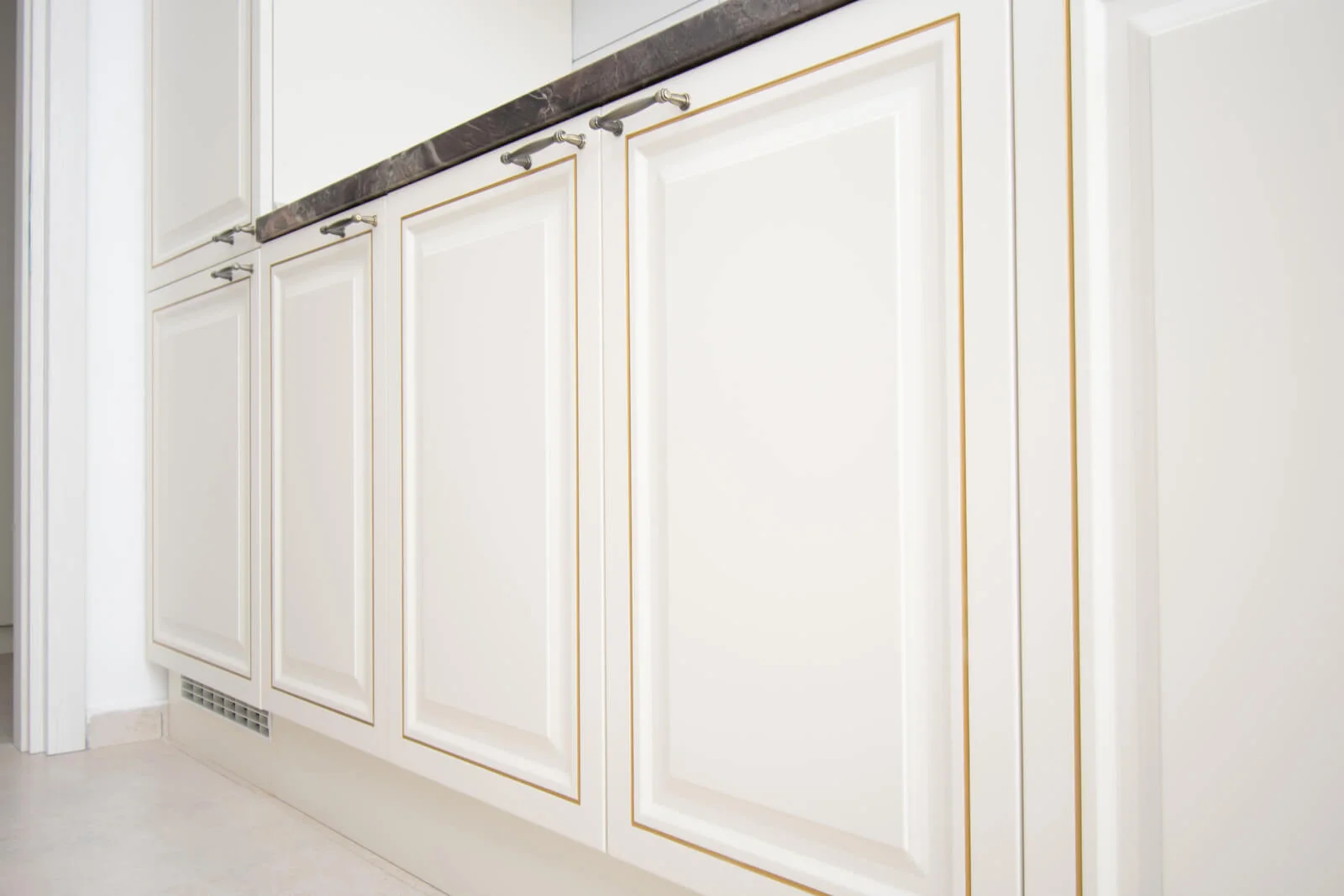 Bucătărie neoclasic MDF vopsit 235 — poza 7