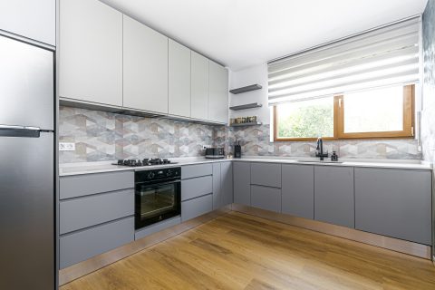 BUCĂTĂRIE MODERNĂ DIN MDF VOPSIT 195